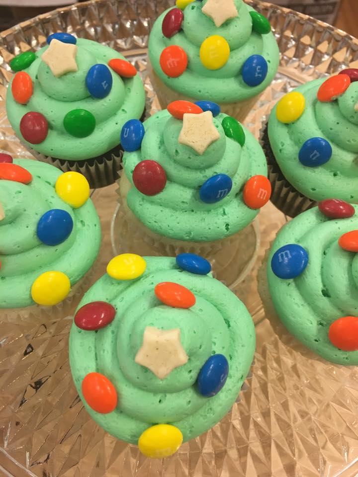Christmas Tree Cupcakes - December 6th