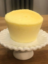Load image into Gallery viewer, Cheesecake